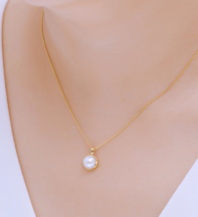 Sterling Silver Necklace, Decorated with Freshwater Pearl and Plated with 1 Micron 14K Yellow Gold