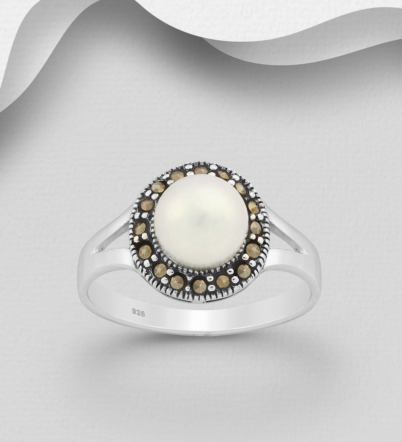 Sterling Silver Ring with Freshwater Pearl and Marcasite