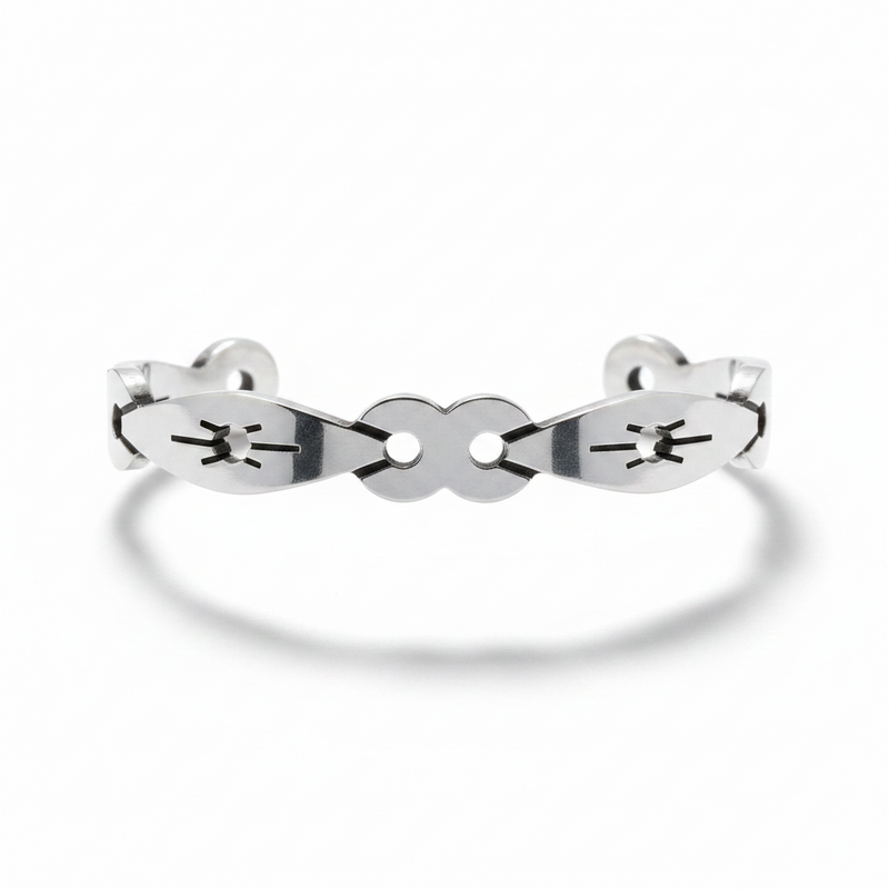 SS Cuff with Cutouts – Elegant Silver Jewelry