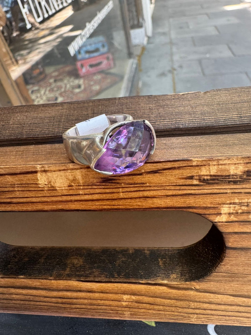 S.S. Vintage Amethyst Ring