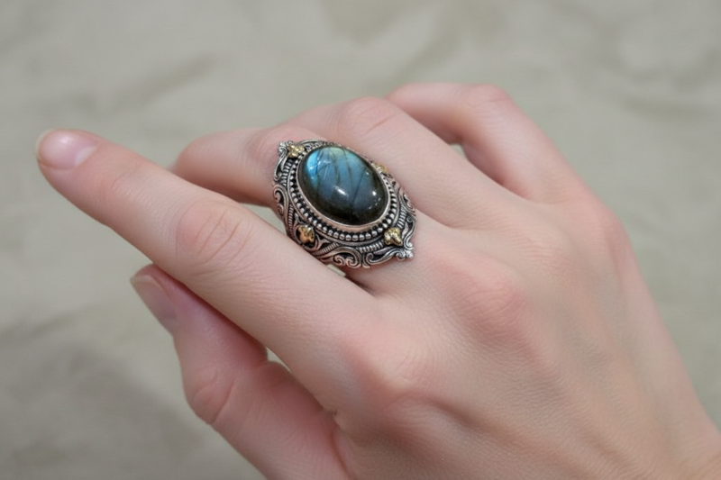 SS LG Labradorite Ring