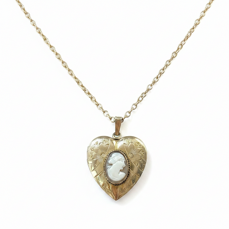 1940's cameo locket heart
