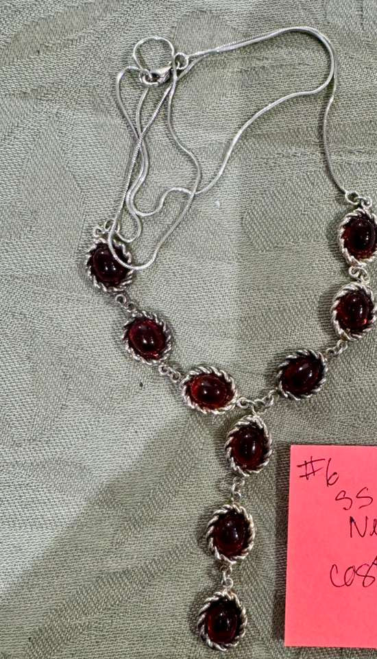 SS Amber Oval Necklace – Elegant Silver with Amber Stones