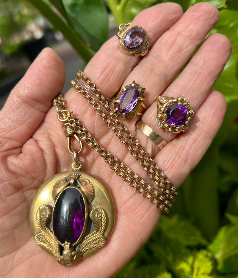 GF Vict Locket with purple stone