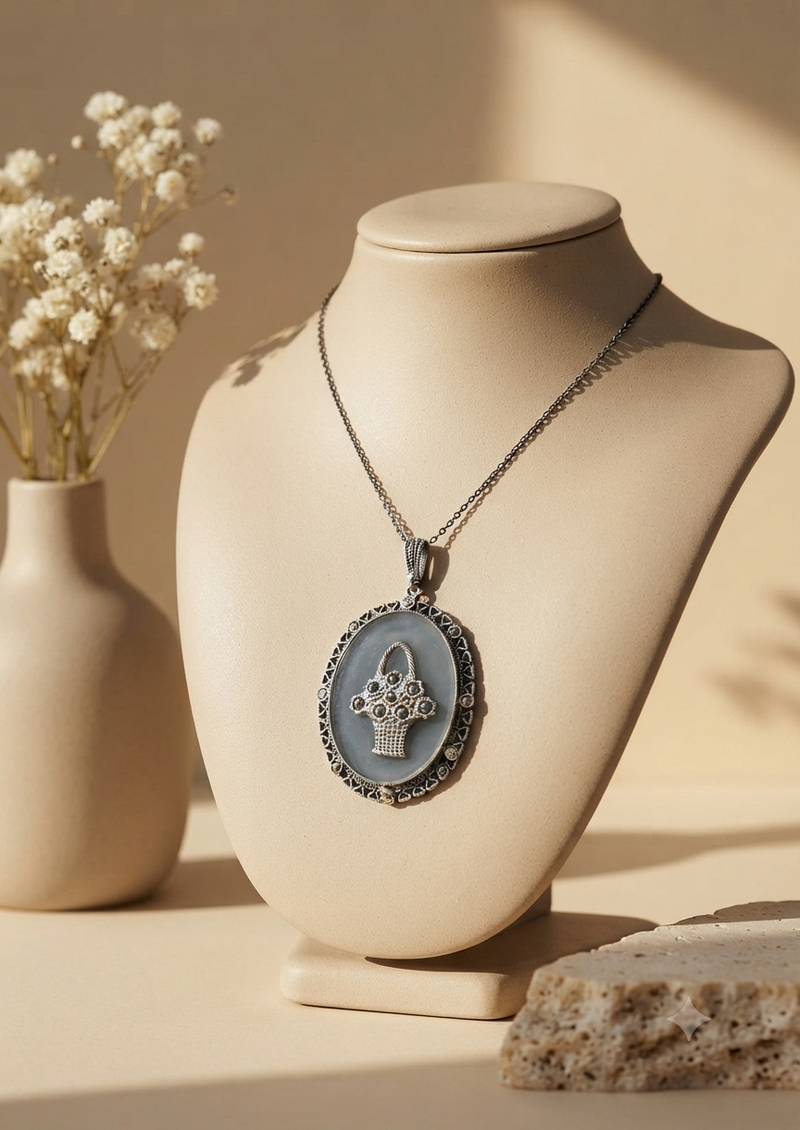 Frosted crystal pendant necklace 24” long